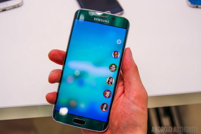 Fotografía - Editorial: Le S6 bord devrait être vrai phare de Samsung