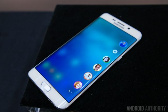 Samsung Galaxy S6 Bord Plus Hands On-16