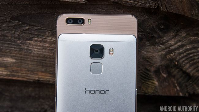 Honor-7-vs-Huawei Honor-6-Plus-AA- (10-of-13)