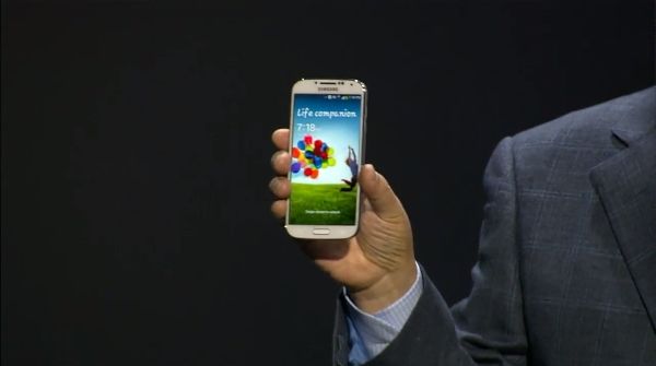 Fotografía - Samsung Galaxy S4 se transforme en télécommande du téléviseur intelligent avec capteur IR et WatchOn