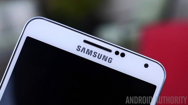 Samsung Galaxy-3-Note---- top-lunette-logo