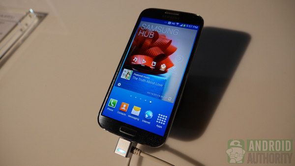 Samsung Galaxy 4 aa 600