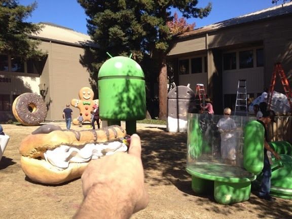 android-statue-travail