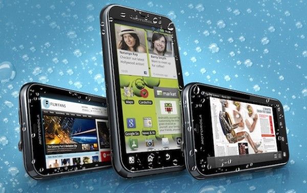 Fotografía - Battle of the Rugged Smartphones Android: Motorola DEFY + VS. Samsung Galaxy Xcover VS. Sony Ericsson Xperia active