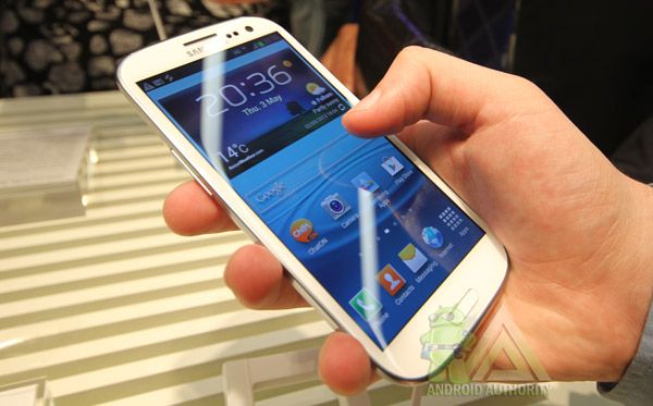 Fotografía - Samsung Galaxy S3 - mains sur l'expérience!