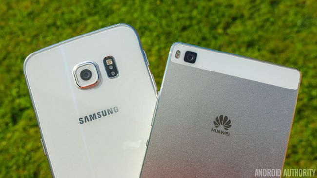 Galaxy-S6-Edge-vs-Huawei-P8-15