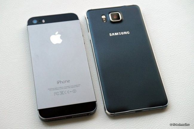 Samsung Galaxy alpha mains sur (1)