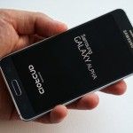 Samsung Galaxy alpha mains sur (2)