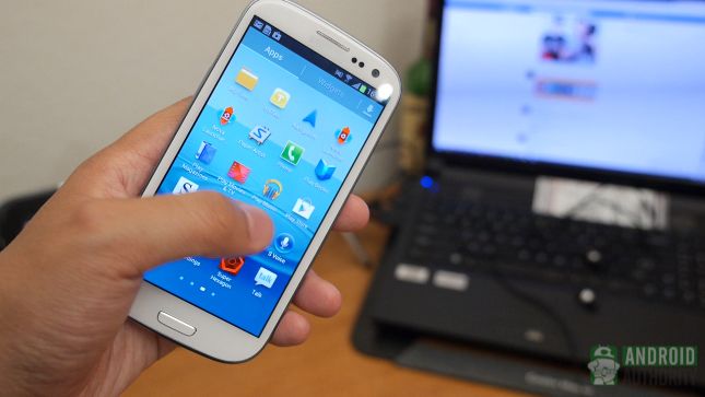 Samsung Galaxy S4 vs Galaxy S3 S3 TouchWiz aa