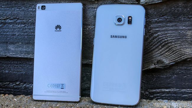 Galaxy-S6-Edge-vs-Huawei-P8-18