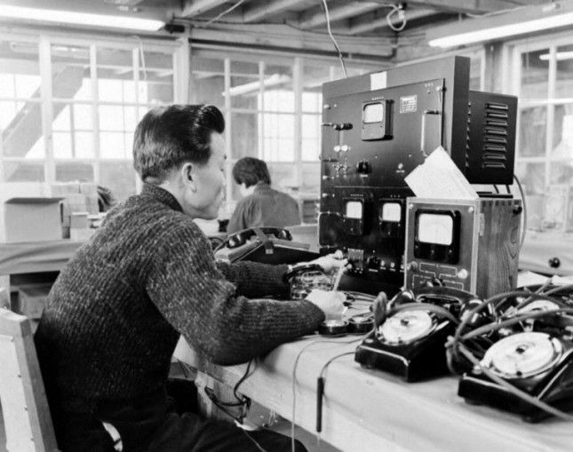 Certains des premiers téléphones Goldstar 1962