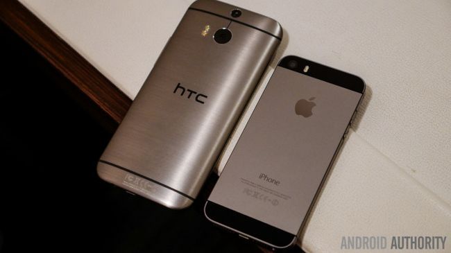 HTC One M8 vs iphone 5s aa regard rapide (5 sur 15)