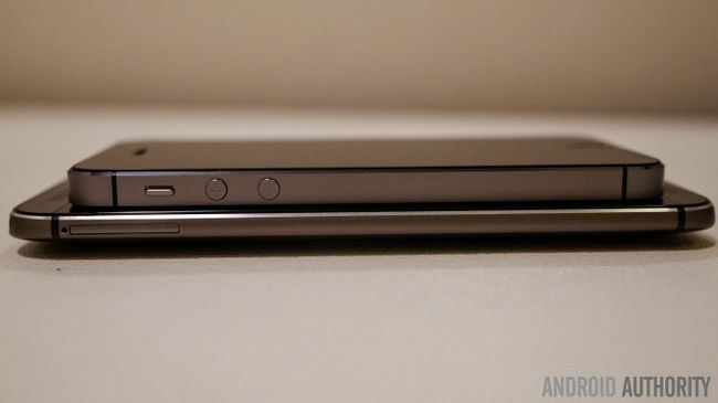 HTC One M8 vs iphone 5s aa regard rapide (7 sur 15)