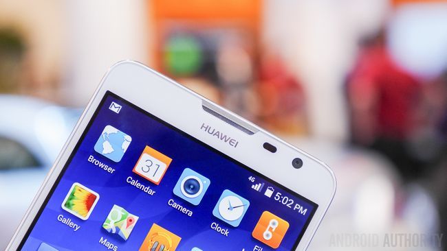 Huawei Ascend MATE 2 phablet Mains sur AA -4