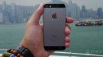 iphone5s dans la main-arrière-hk-4-AA