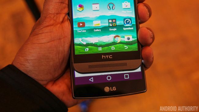 LG-G4-vs-HTC-One-M9-3