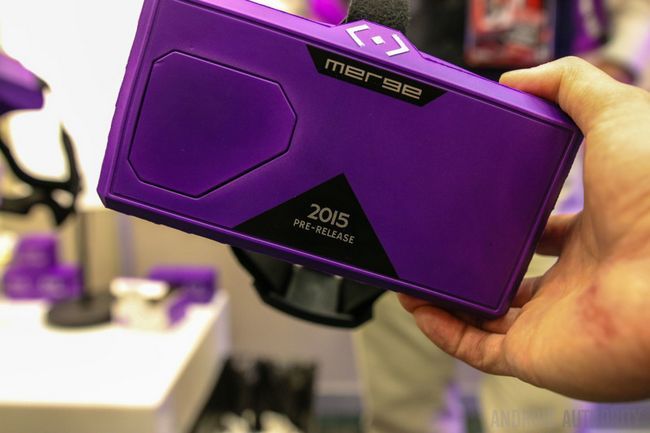 Fusionner VR Mains Sur-1