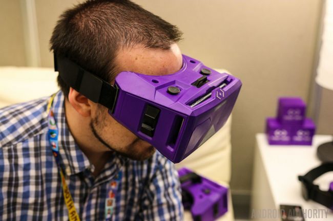 Fusionner VR Mains Sur-3