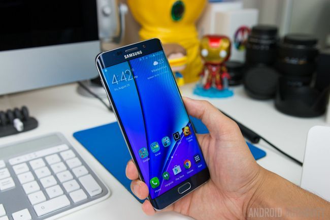 Samsung Galaxy S6 bord + -23
