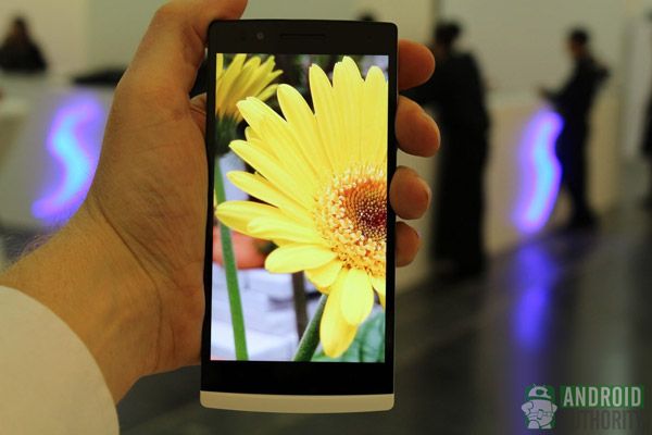 Oppo-Trouvez-5-Hands-on-3