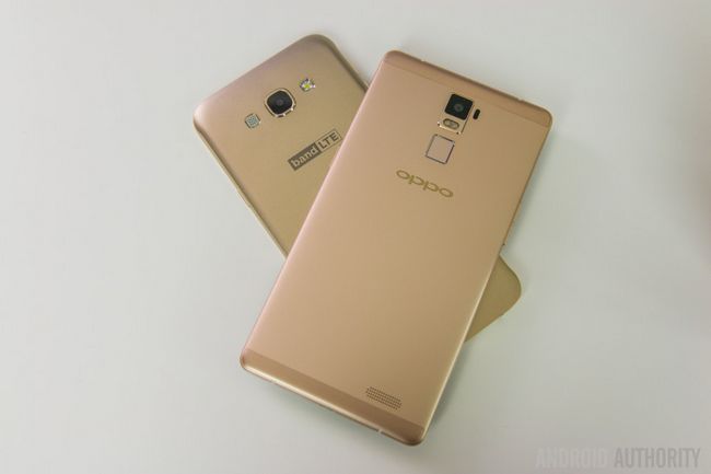 Samsung Galaxy A8 Vs OPPO R7 Plus-8