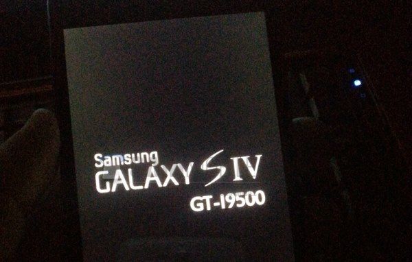 Fotografía - Fou: fossés Samsung Exynos et AMOLED pour Galaxy S4? Fuites d'images supposées