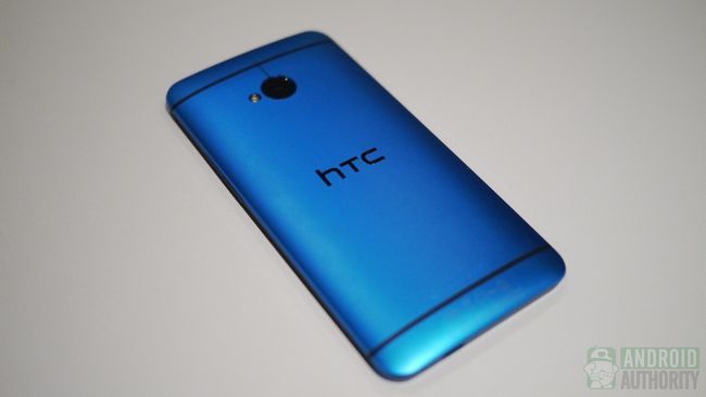 HTC One aa bleu vif 8
