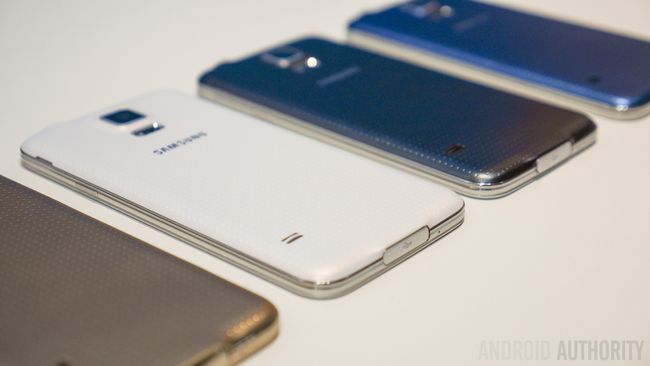 Mains Samsung Galaxy S5 sur la taille de couleur contre tout -1160823