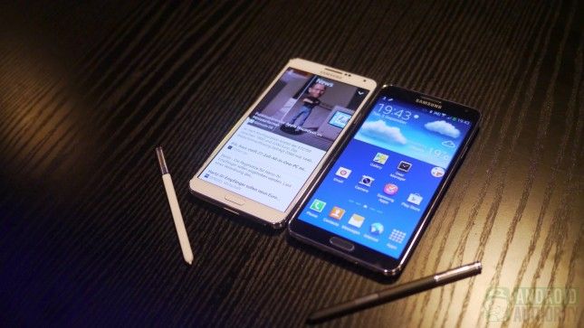 Les deux couleurs de la Samsung Galaxy Note 3.
