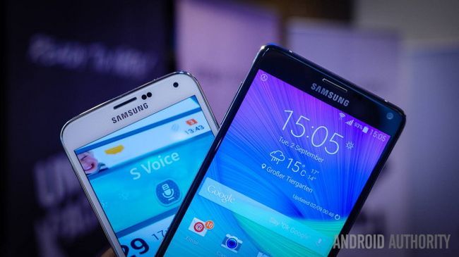 Samsung Galaxy Note 4 vs coup d'œil rapide aa de galaxie (6 sur 7)