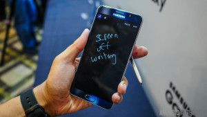 Samsung Galaxy Note 5 premiers aa du regard (12 de 41)