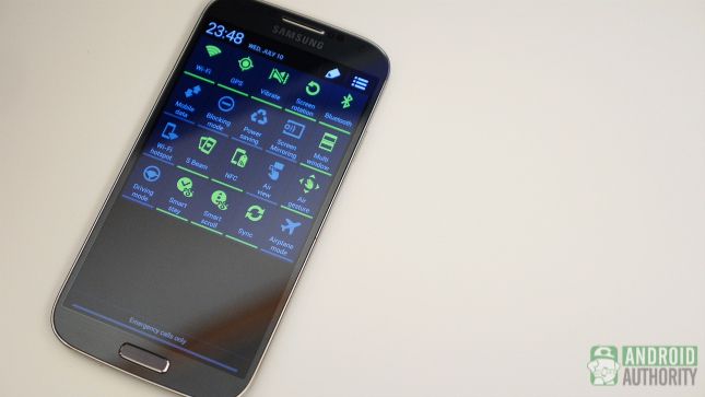 Samsung Galaxy S4 vs Google Play Edition dispose aa s4