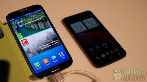 Samsung Galaxy S4 vs HTC DROID DNA 1 aa 600