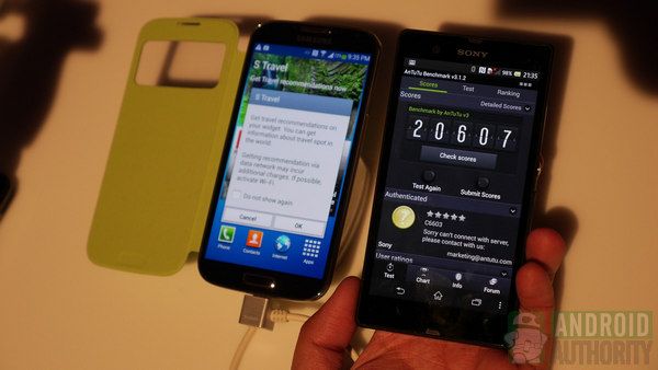 Samsung Galaxy S4 vs Sony Xperia Z 4 aa 600