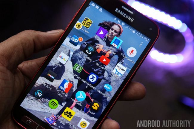 Samsung Galaxy S5 Sport Review Bourgogne-7