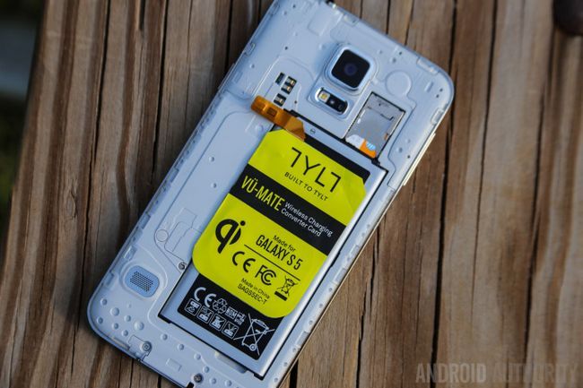 Samsung Galaxy-S5-Wireless-charge-9