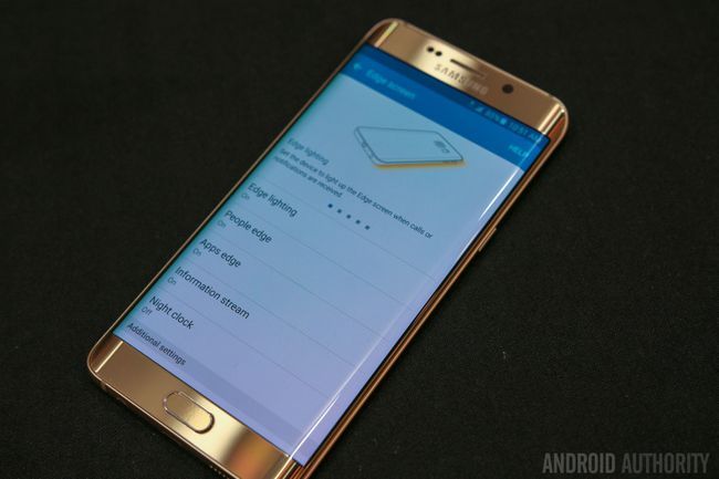Samsung Galaxy S6 Bord Plus Hands On-31
