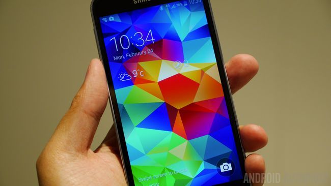 Mains Samsung Galaxy S5 sur MWC 2014 à 1160010