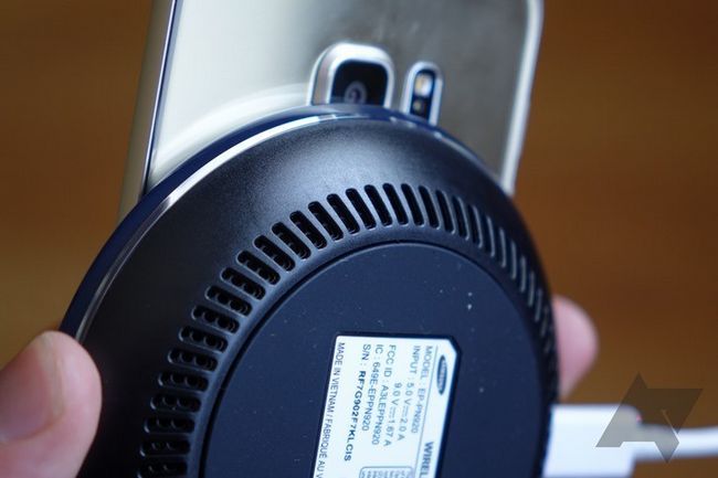 Fotografía - New Fast Charge sans fil Qi Chargeur de Samsung peut être le premier smartphone avec un chargeur intégré Ventilateur