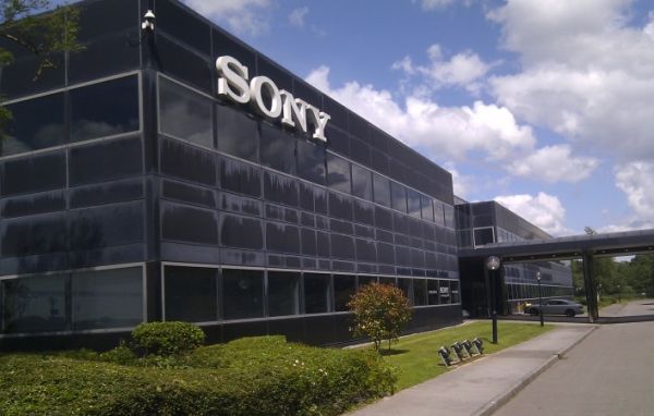 Fotografía - Sony sort douces-amères Q3 2012 résultats financiers: 198 millions de dollars de pertes, 20,6 milliards $ de revenus