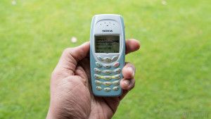 Nokia-3410-Jetez-Retour-jeudi-Hands-On-AA- (1-of-11)